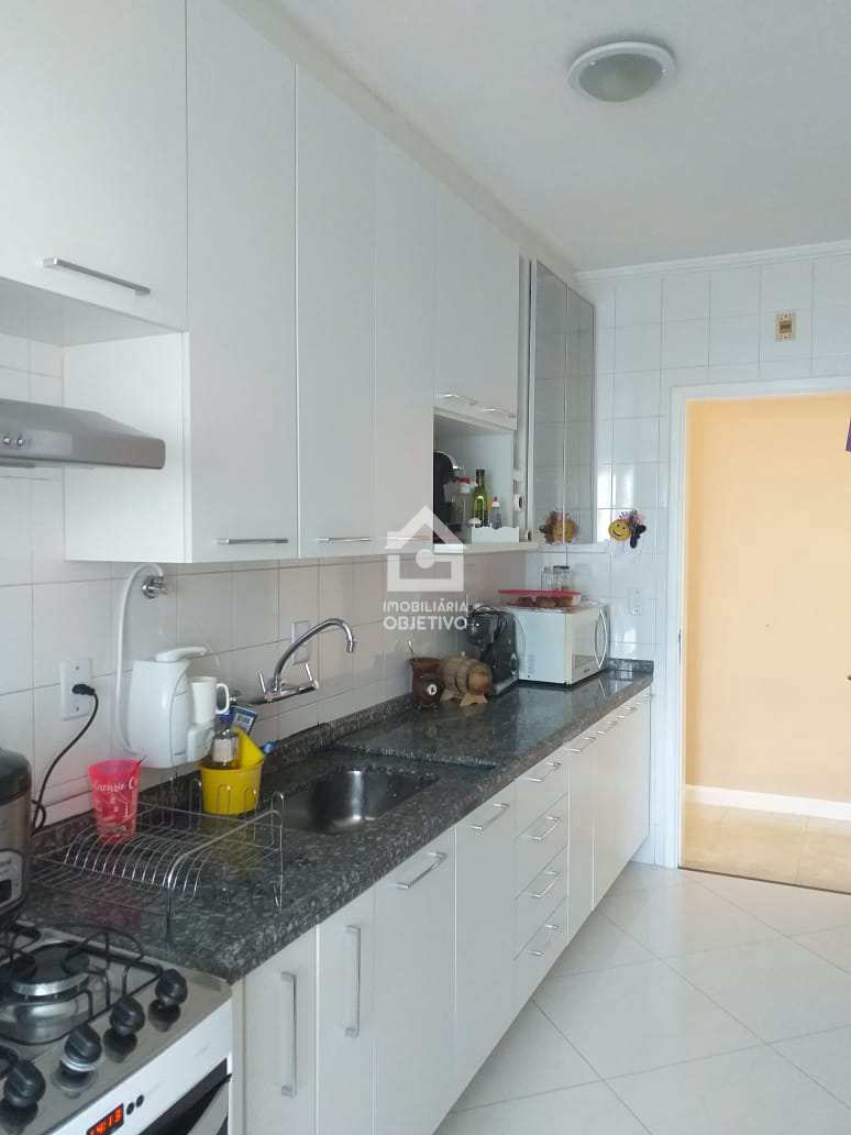 Apartamento à venda com 3 quartos, 76m² - Foto 5