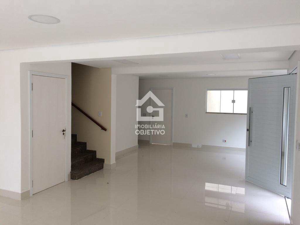 Sobrado à venda com 4 quartos, 330m² - Foto 1