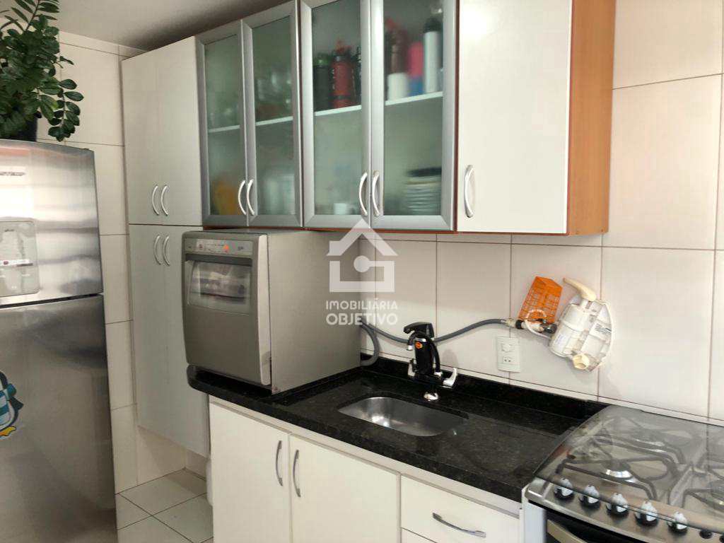 Casa à venda com 2 quartos, 150m² - Foto 4