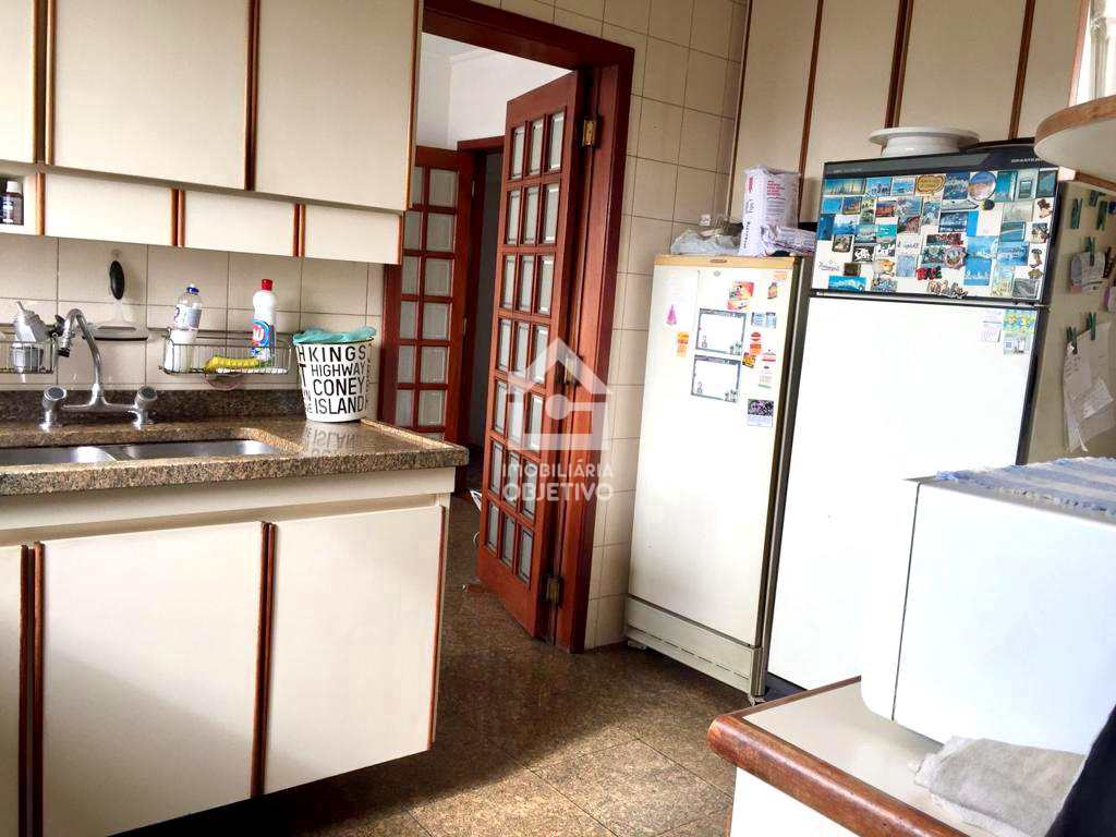 Apartamento à venda com 4 quartos, 155m² - Foto 8