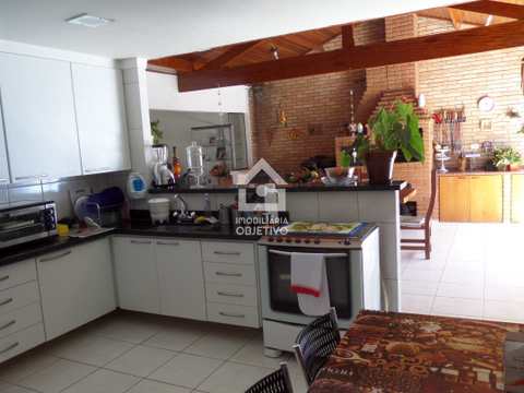 Casa de Condomínio à venda com 4 quartos, 330m² - Foto 5