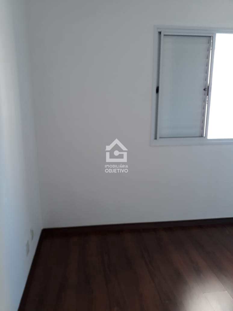 Apartamento à venda com 2 quartos, 68m² - Foto 2