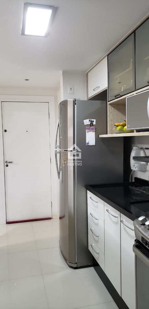 Apartamento à venda com 3 quartos, 68m² - Foto 4