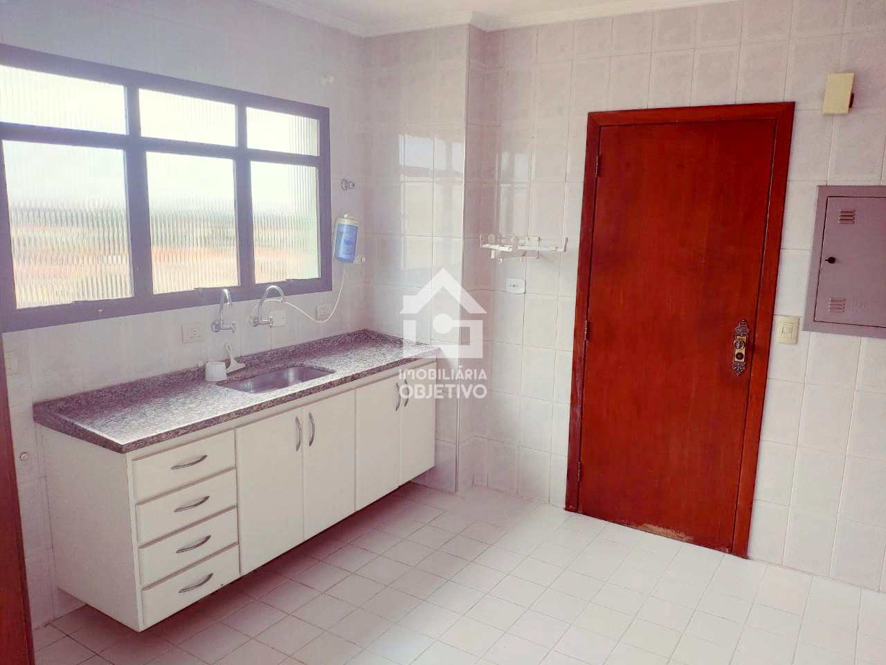 Apartamento à venda com 3 quartos, 109m² - Foto 3