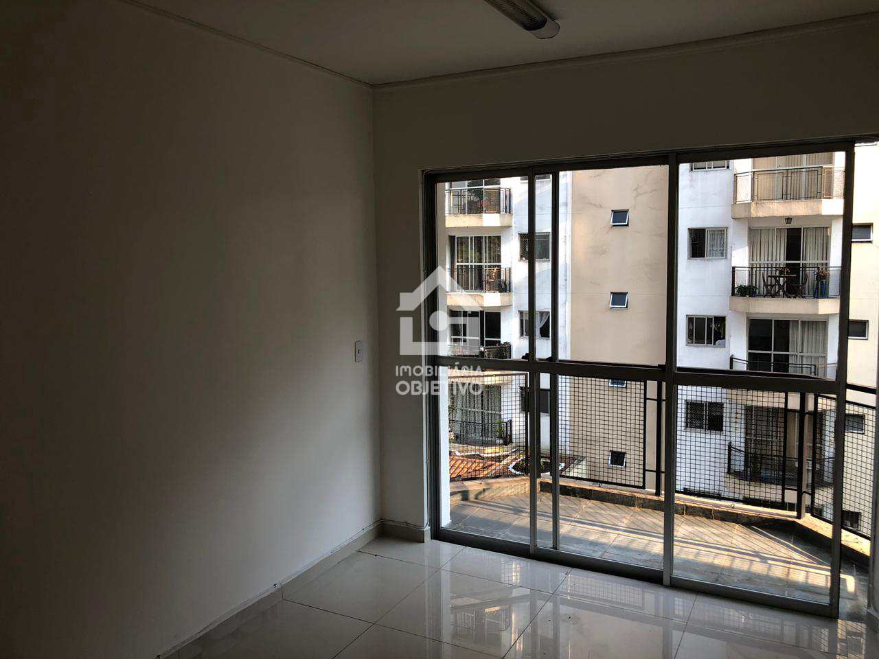 Apartamento à venda com 2 quartos, 55m² - Foto 2