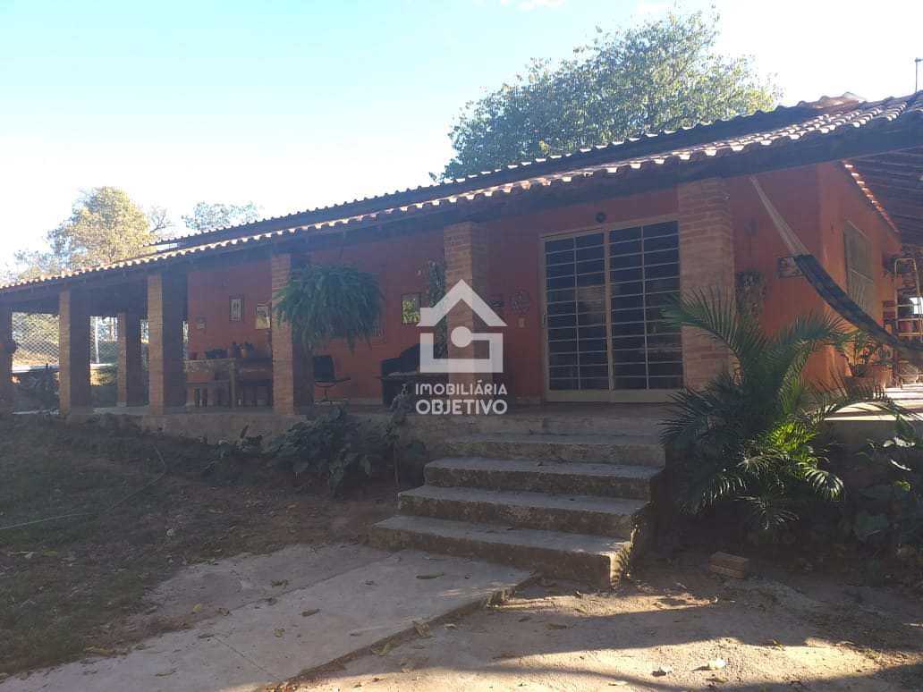 Fazenda à venda com 3 quartos, 2000m² - Foto 1