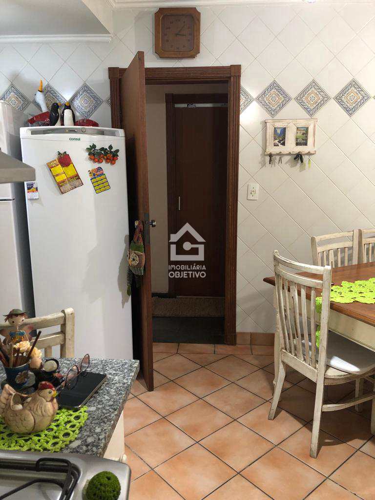 Sobrado à venda com 3 quartos, 300m² - Foto 12