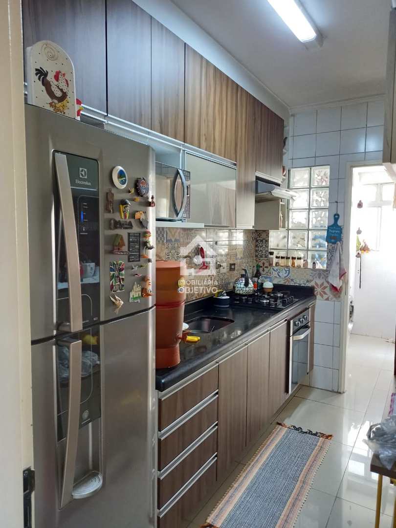 Apartamento à venda com 2 quartos, 64m² - Foto 6