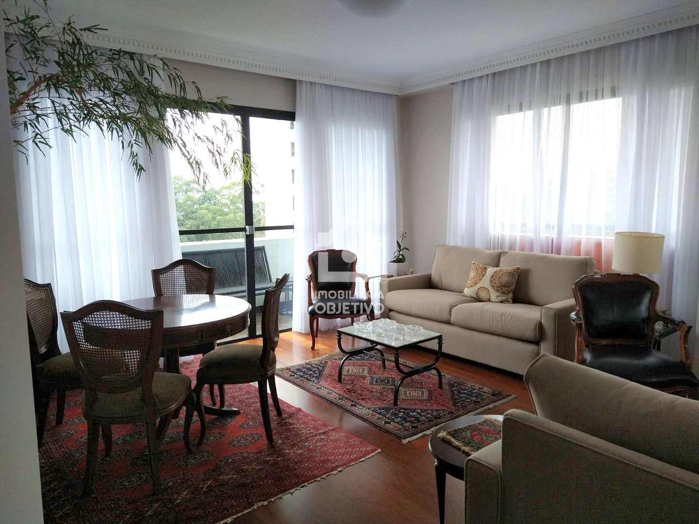 Apartamento à venda com 4 quartos, 187m² - Foto 2