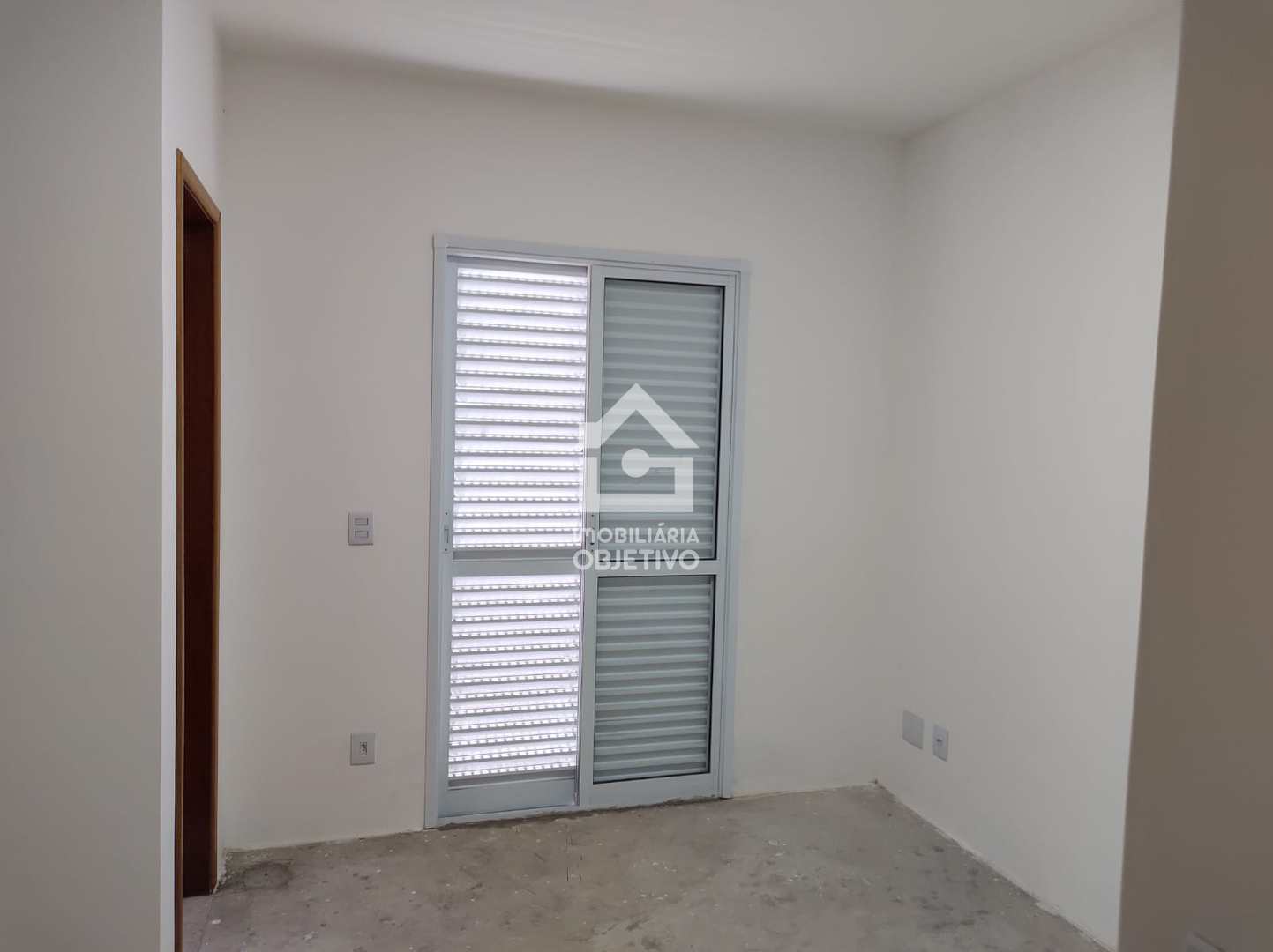 Sobrado à venda com 2 quartos, 300m² - Foto 4