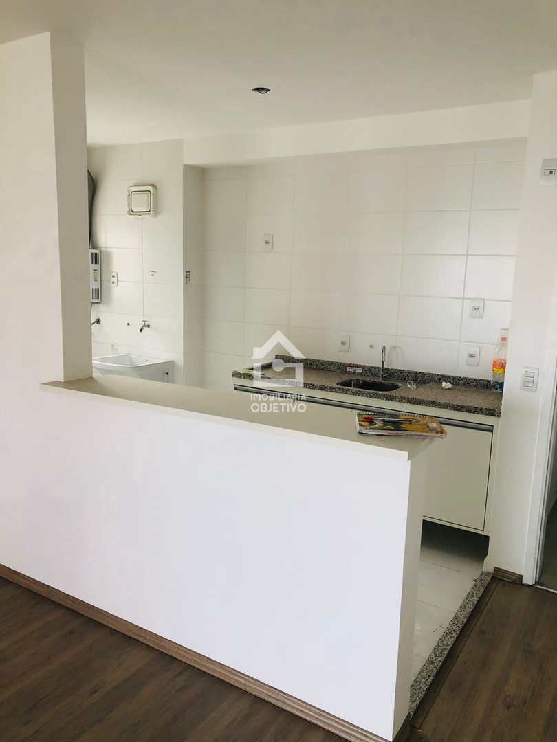 Apartamento à venda com 2 quartos, 72m² - Foto 2