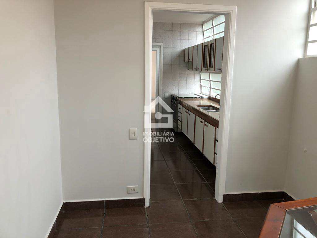 Casa à venda com 3 quartos, 270m² - Foto 9