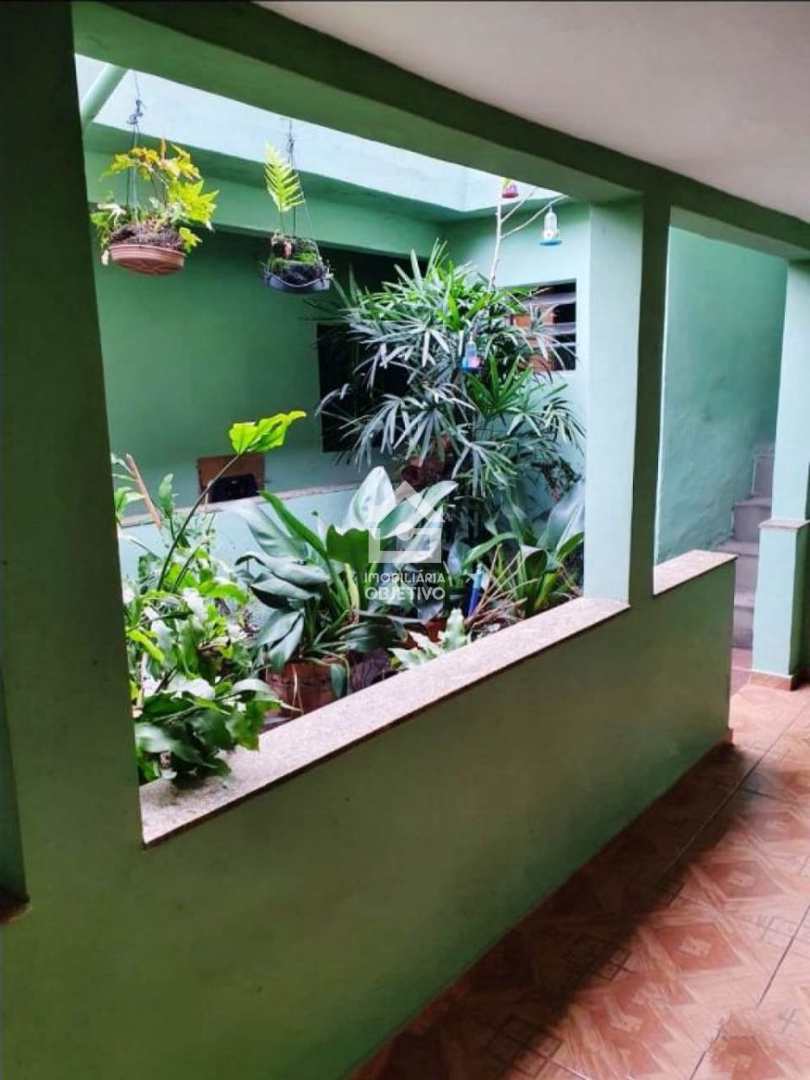 Casa à venda com 3 quartos, 168m² - Foto 13