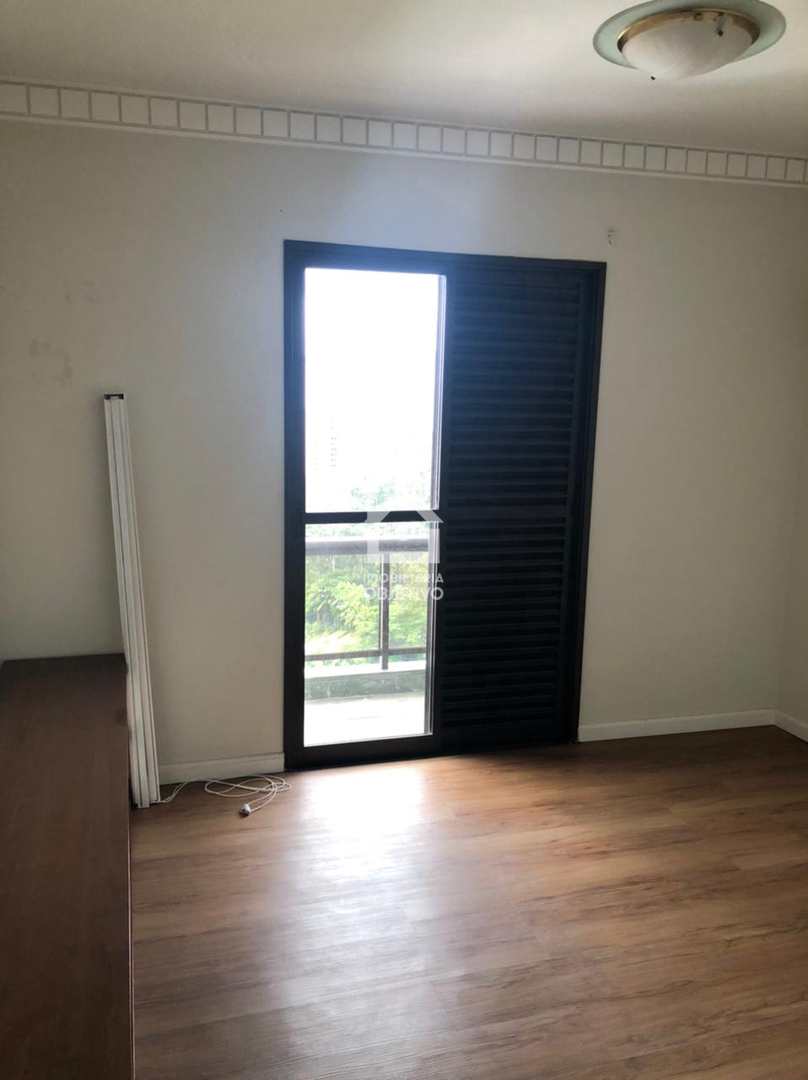 Apartamento à venda com 4 quartos, 176m² - Foto 8