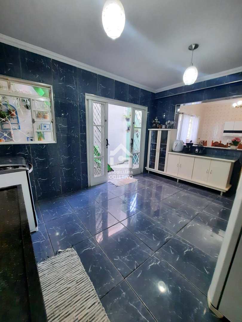 Sobrado à venda com 2 quartos, 125m² - Foto 3