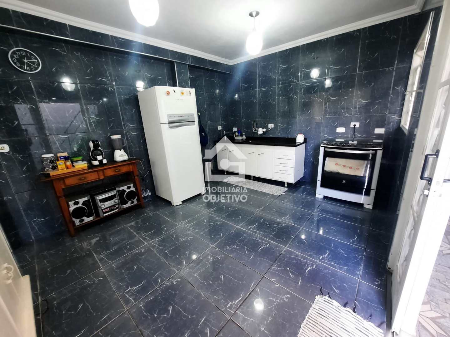 Sobrado à venda com 2 quartos, 125m² - Foto 2