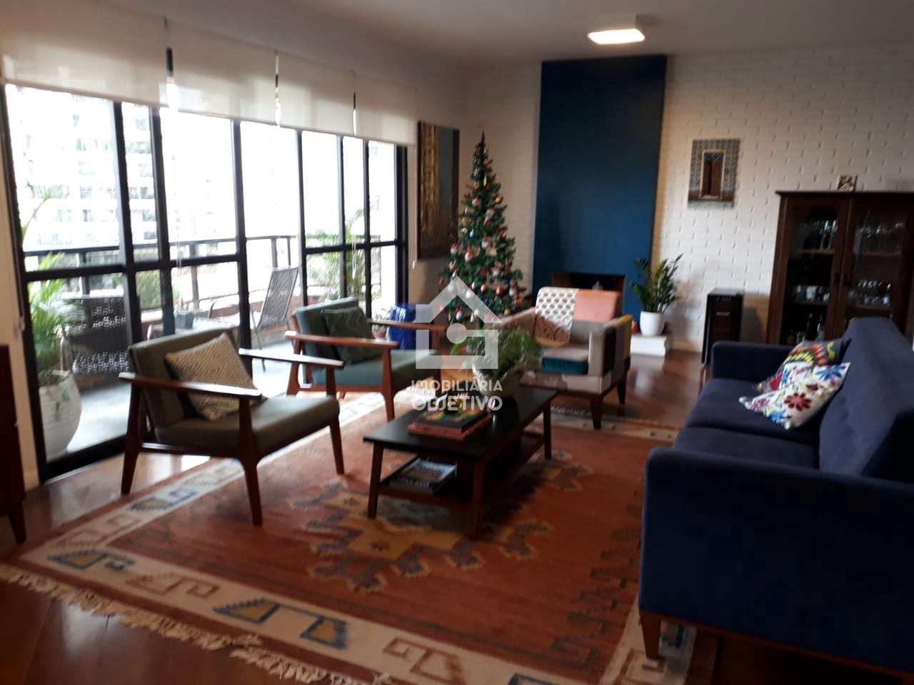 Apartamento à venda com 3 quartos, 213m² - Foto 1