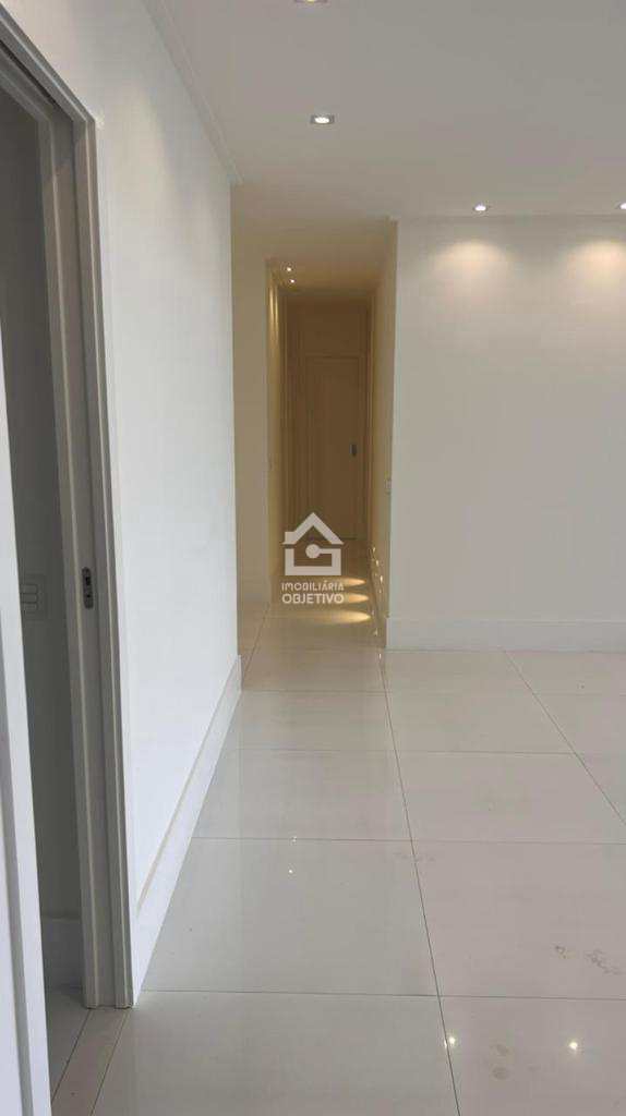 Apartamento à venda com 4 quartos, 220m² - Foto 12