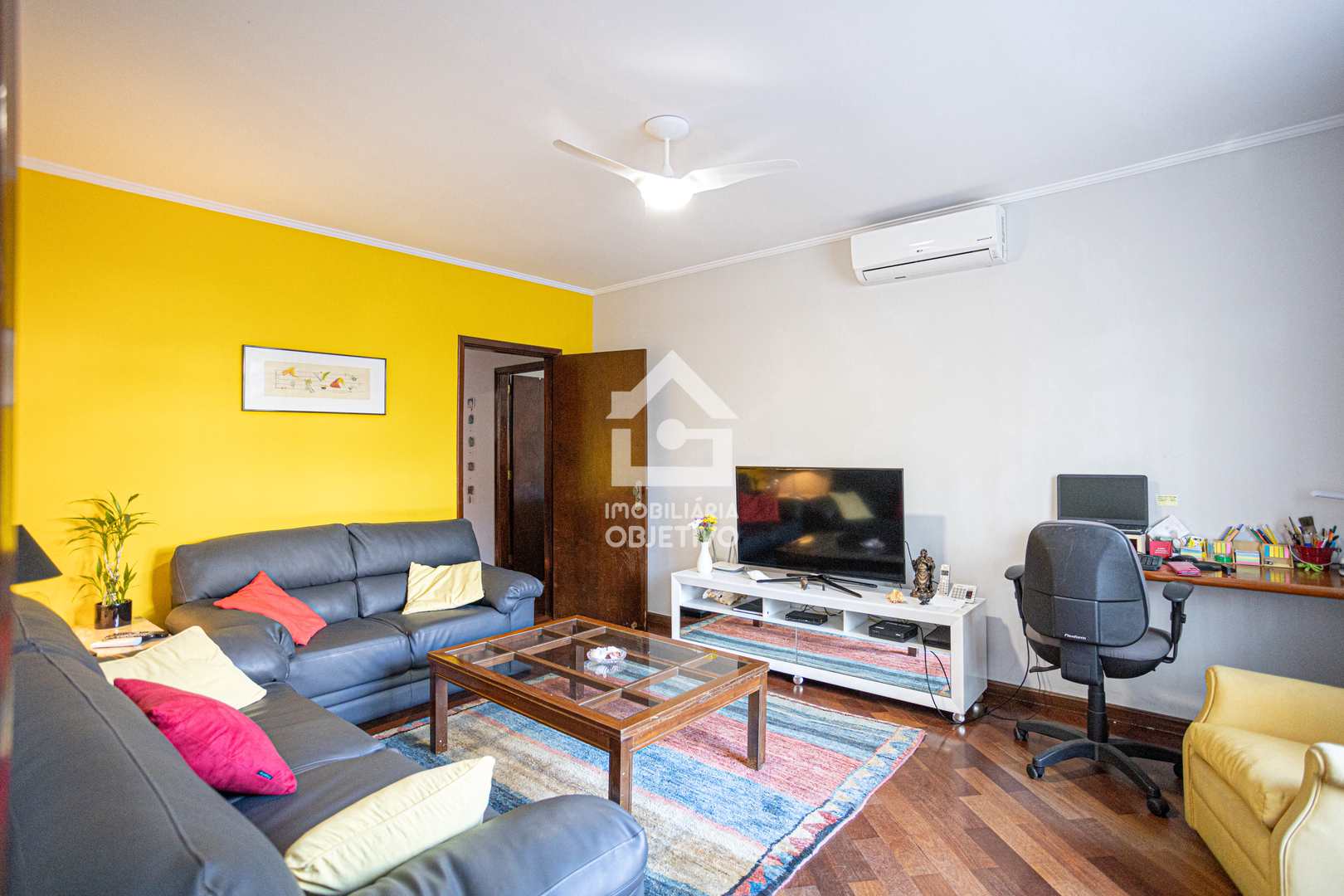 Casa à venda com 3 quartos, 150m² - Foto 2