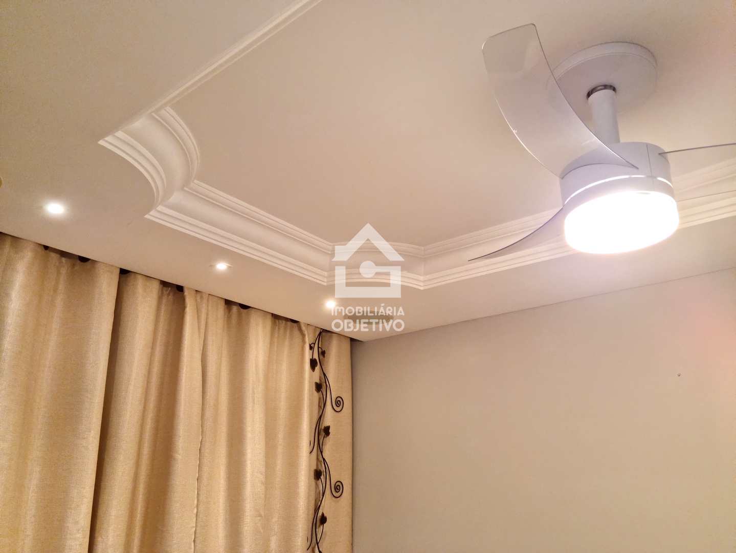 Apartamento à venda com 2 quartos, 76m² - Foto 15