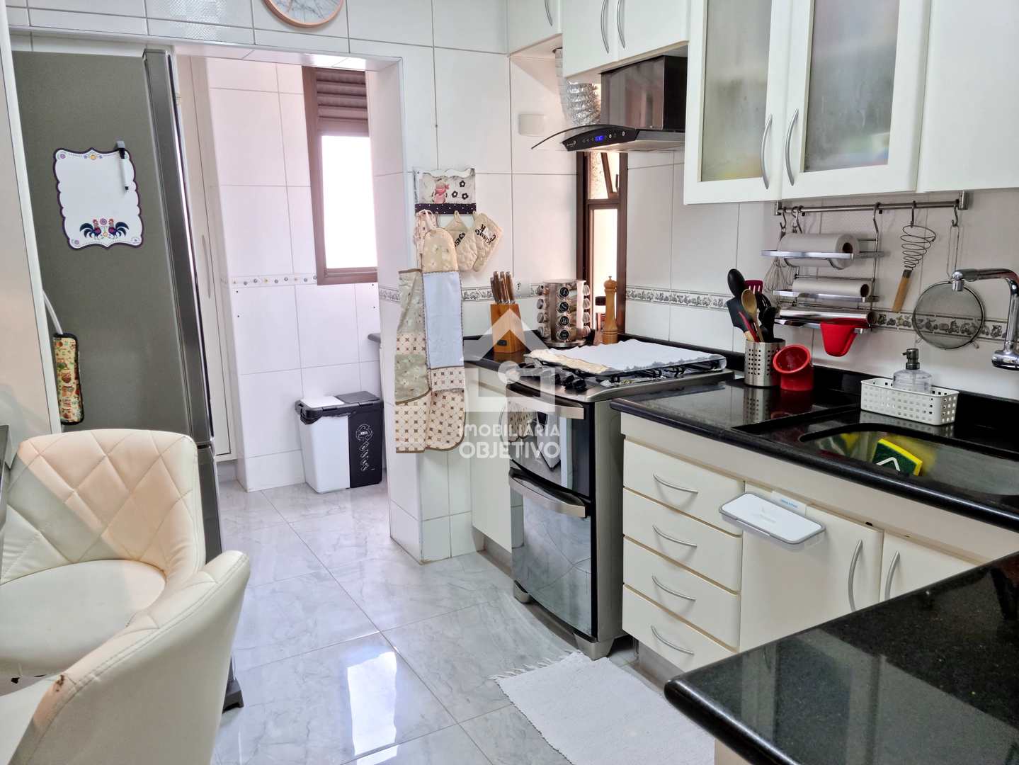 Apartamento à venda com 2 quartos, 76m² - Foto 31