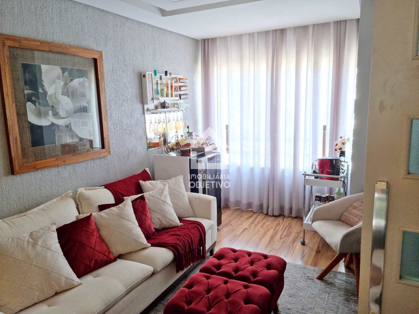 Apartamento à venda com 2 quartos, 76m² - Foto 1