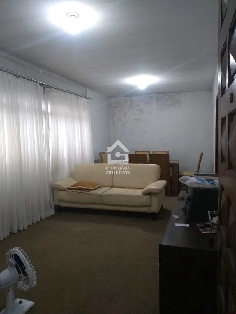 Casa, 3 quartos, 250 m² - Foto 2