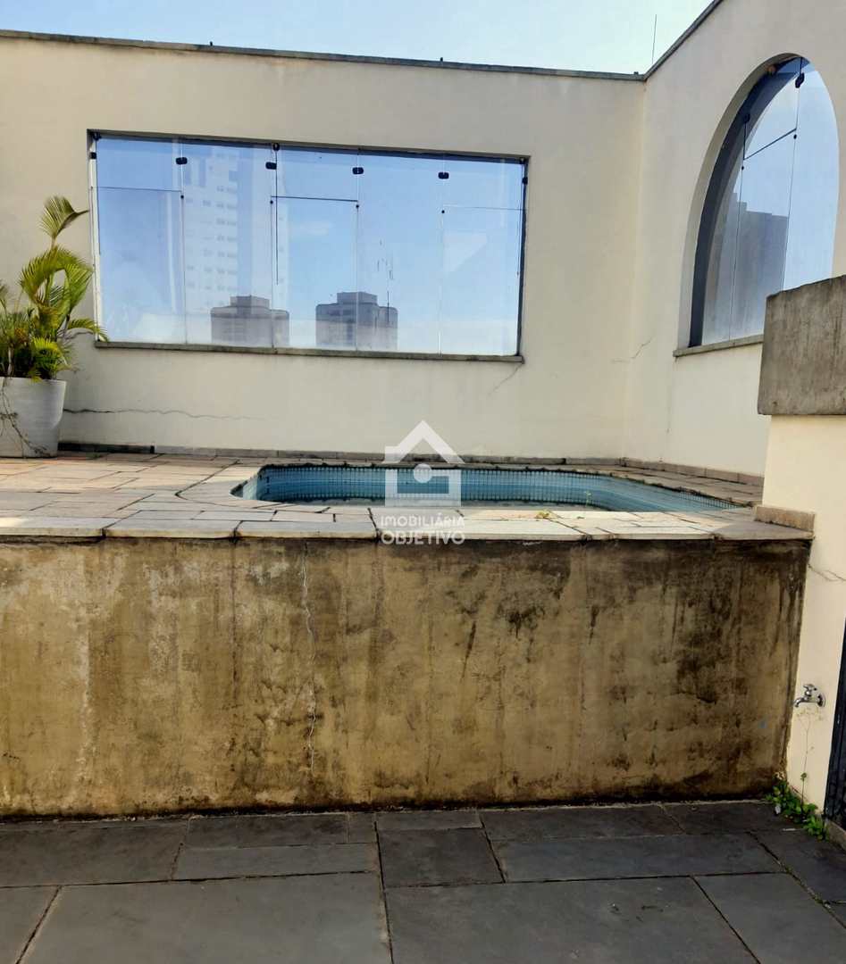 Cobertura à venda com 3 quartos, 300m² - Foto 1
