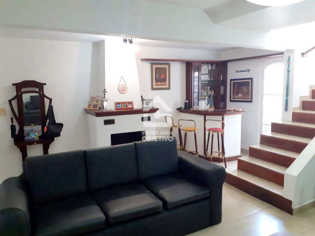 Sobrado à venda com 3 quartos, 140m² - Foto 2