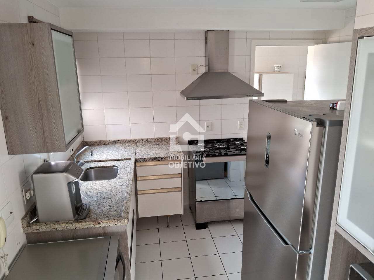 Apartamento para alugar com 3 quartos, 141m² - Foto 18