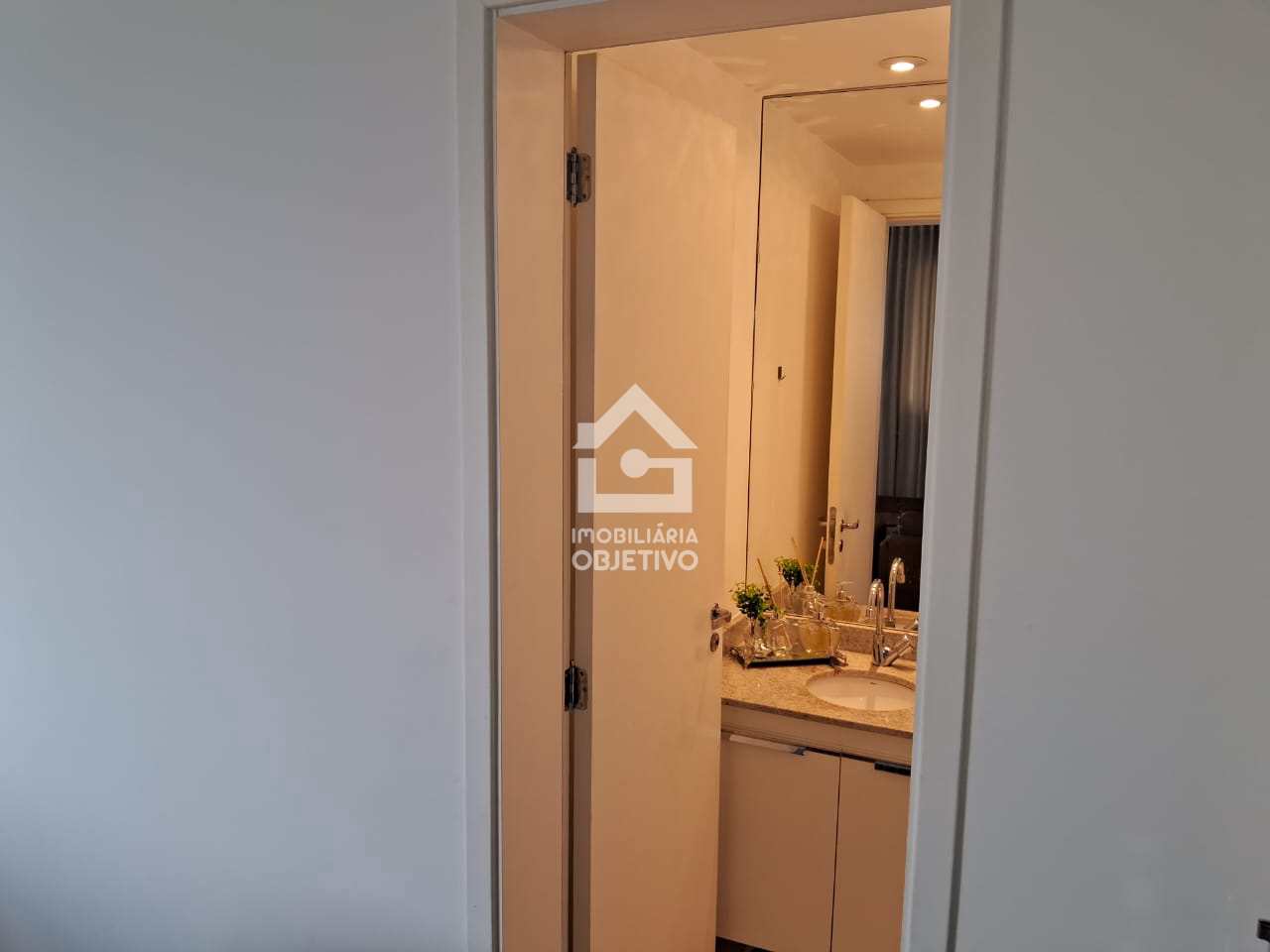 Apartamento para alugar com 3 quartos, 141m² - Foto 12