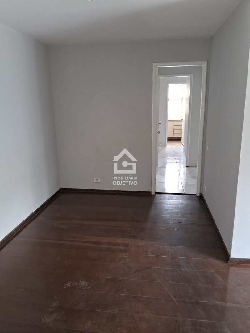 Apartamento para alugar com 3 quartos, 107m² - Foto 3