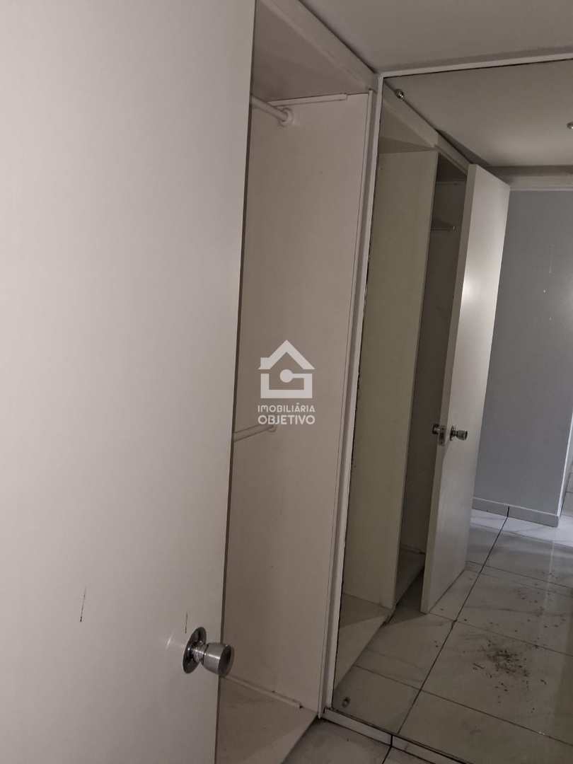 Apartamento para alugar com 3 quartos, 107m² - Foto 11