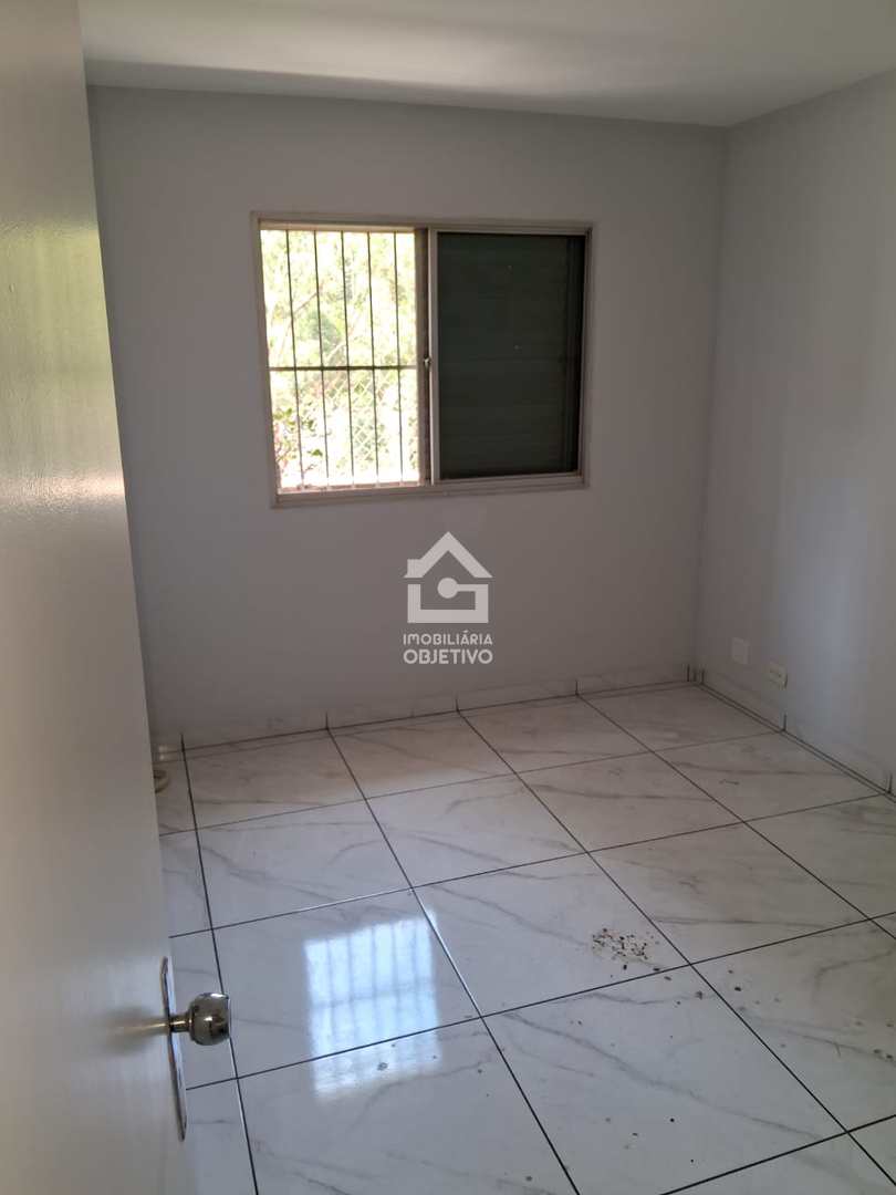 Apartamento para alugar com 3 quartos, 107m² - Foto 4