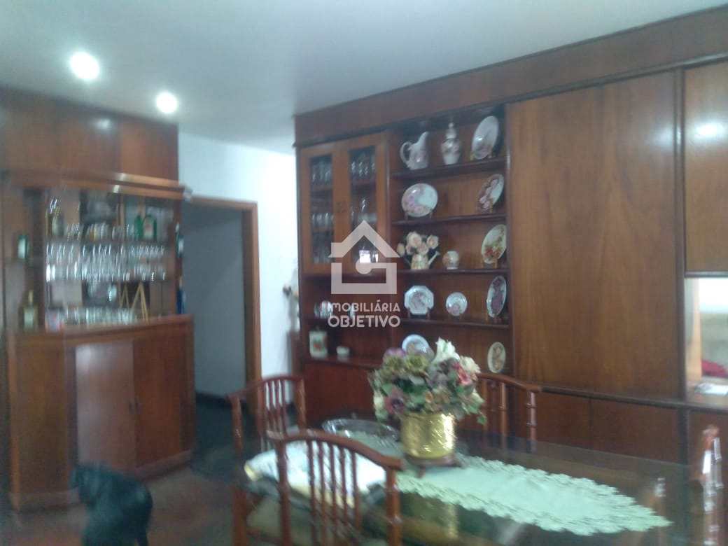 Casa à venda com 3 quartos, 420m² - Foto 9
