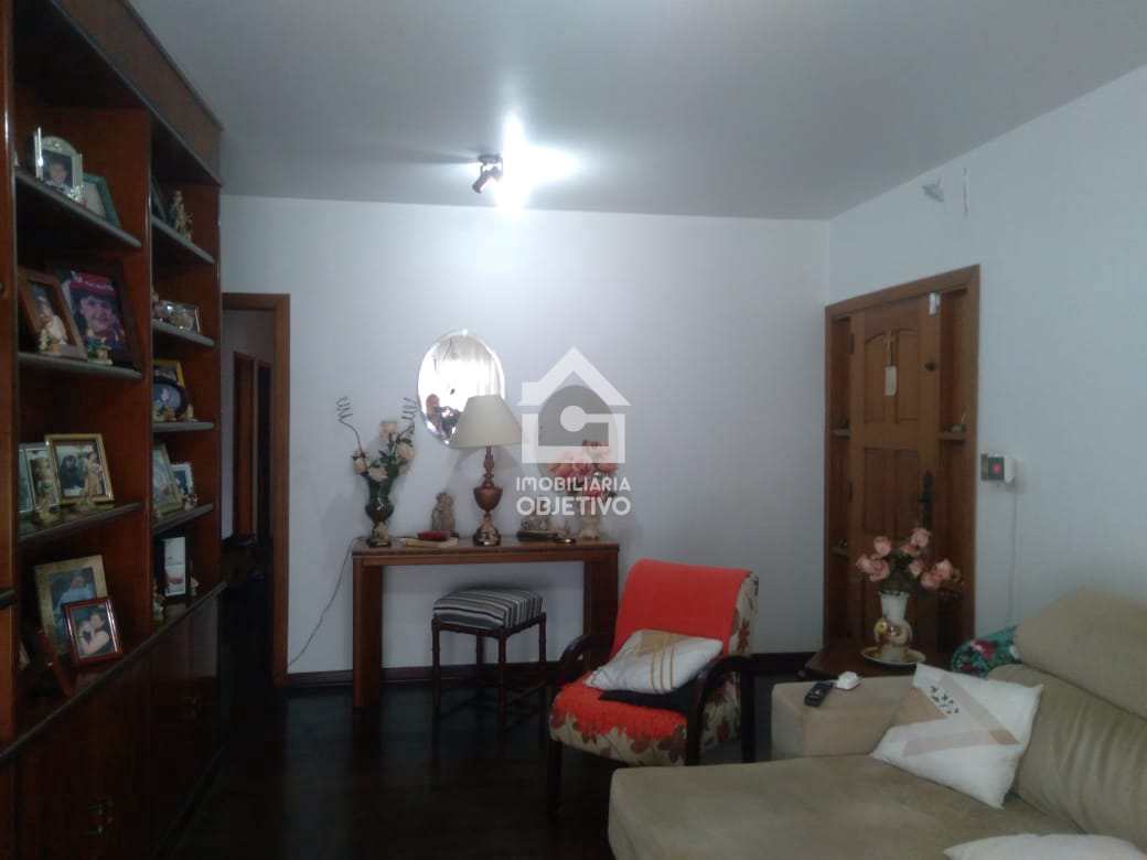 Casa à venda com 3 quartos, 420m² - Foto 2