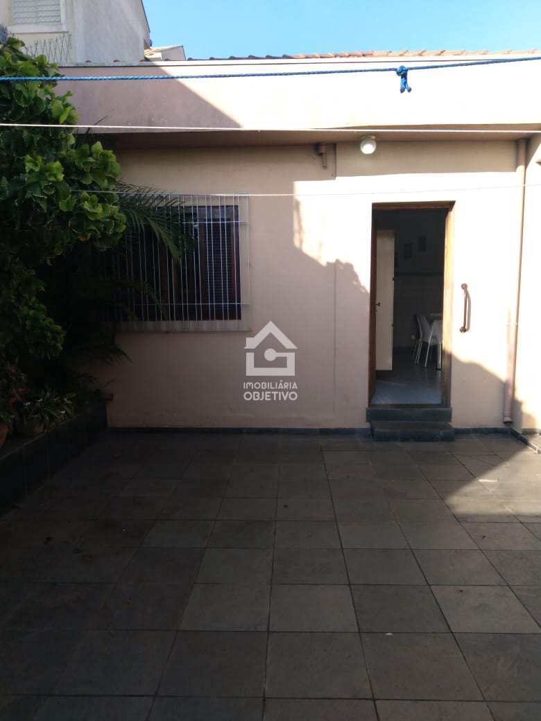 Casa à venda com 4 quartos, 250m² - Foto 3