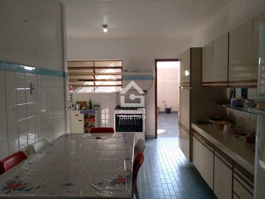 Casa à venda com 4 quartos, 250m² - Foto 10