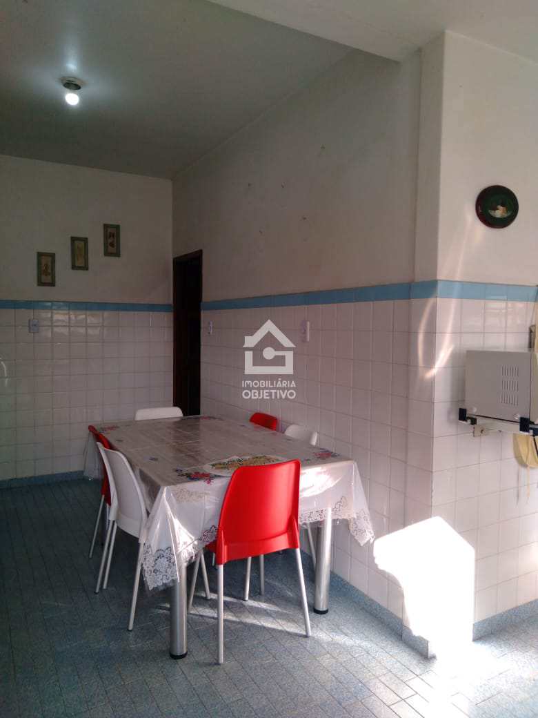 Casa à venda com 4 quartos, 250m² - Foto 11