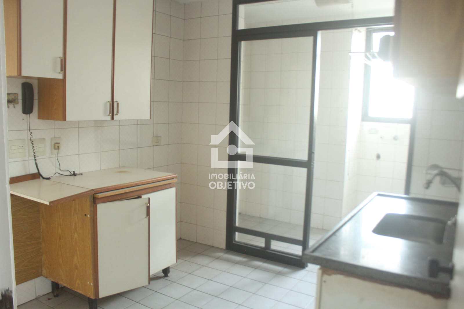 Apartamento à venda com 3 quartos, 74m² - Foto 8
