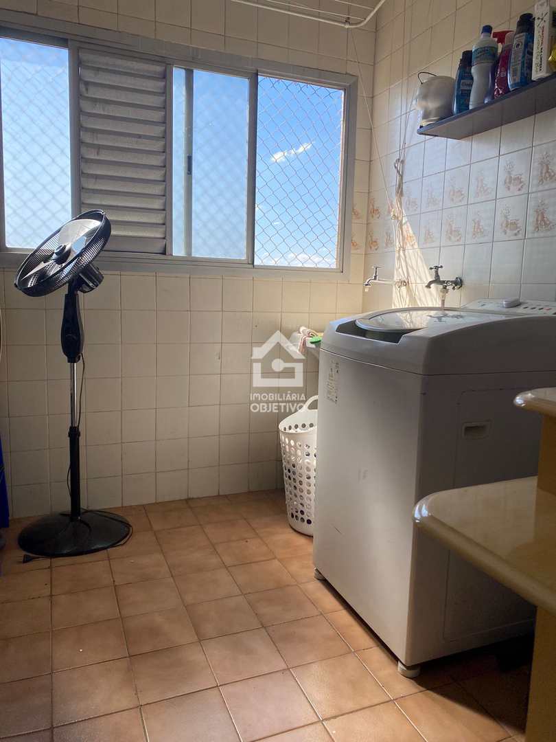 Apartamento à venda com 2 quartos, 70m² - Foto 12