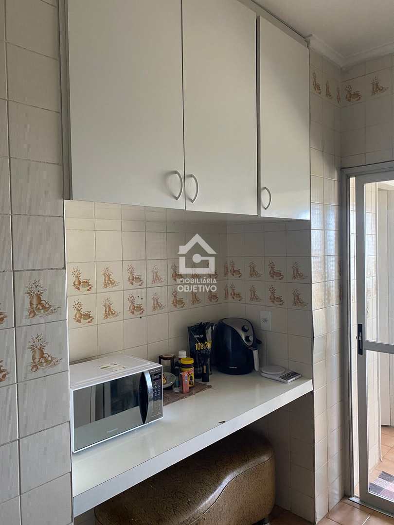 Apartamento à venda com 2 quartos, 70m² - Foto 5