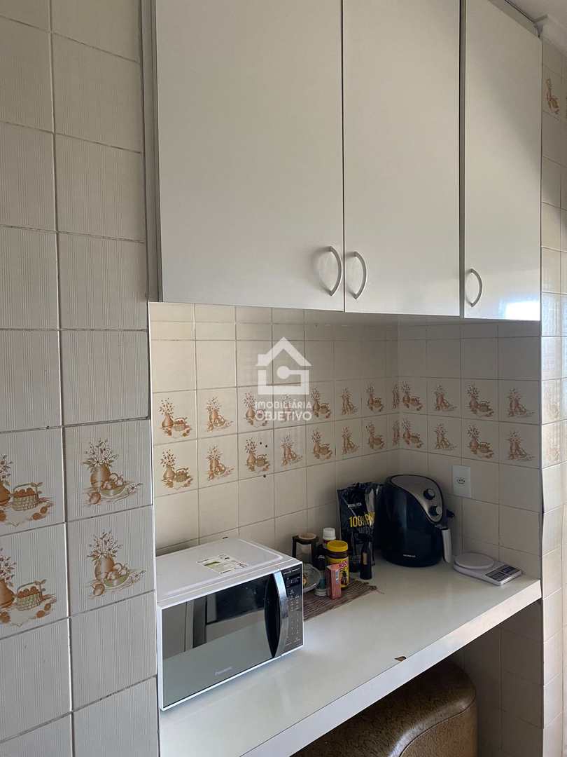 Apartamento à venda com 2 quartos, 70m² - Foto 13