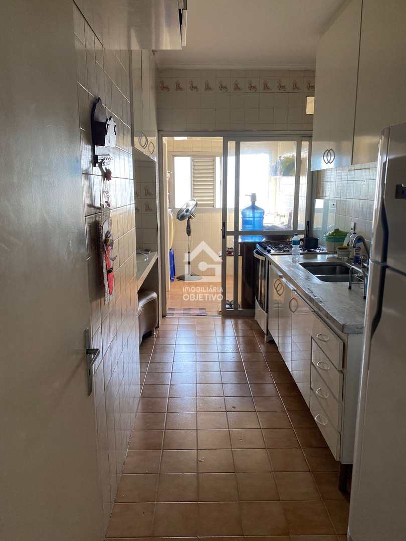Apartamento à venda com 2 quartos, 70m² - Foto 9