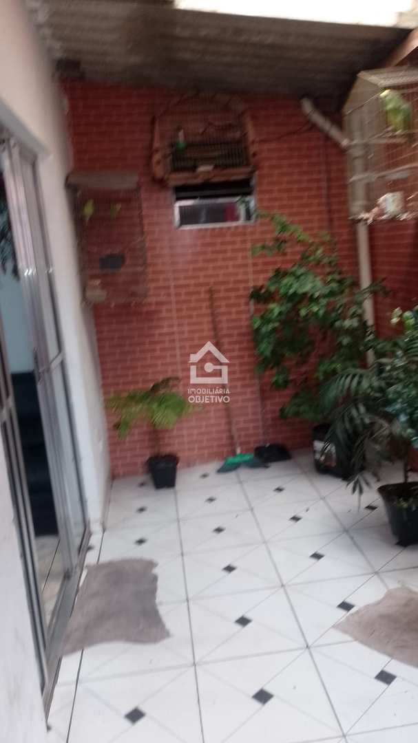 Sobrado de Vila com 7 quartos, Jardim Guarujá, São Paulo - R$ 300 mil, Cod: 5162