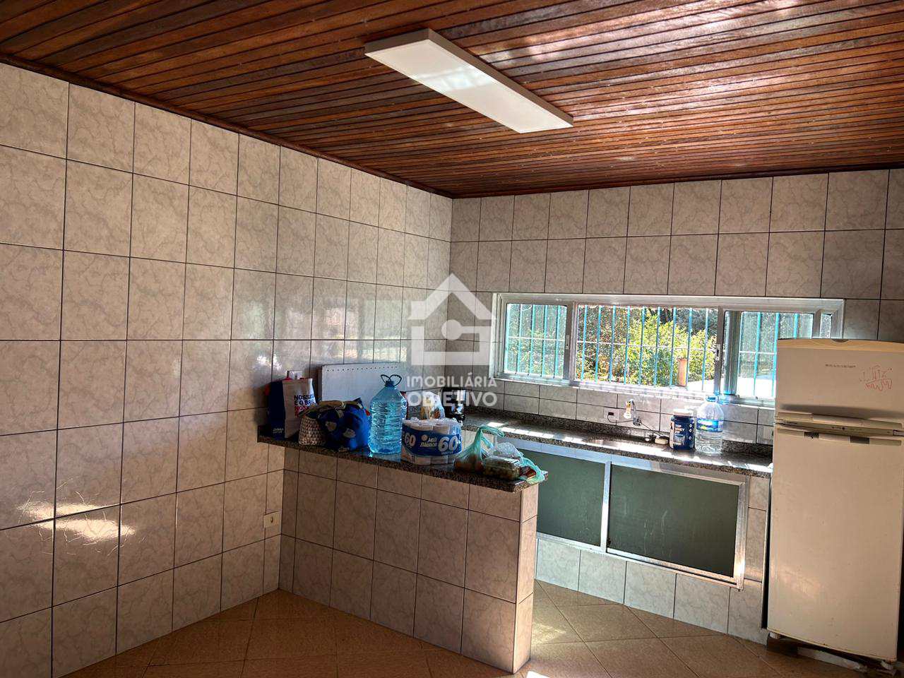 Chácara à venda com 2 quartos, 200m² - Foto 11