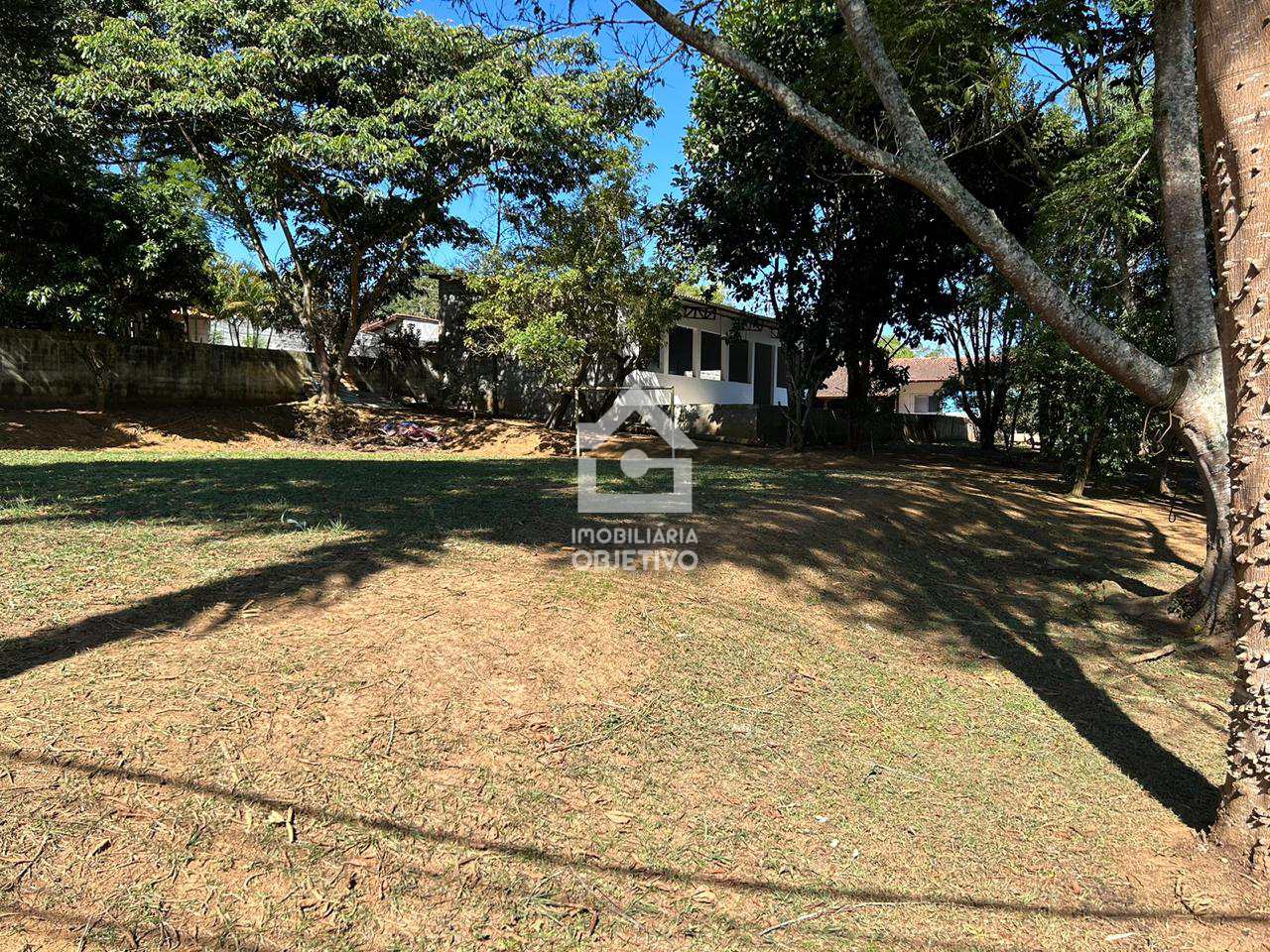 Chácara à venda com 2 quartos, 200m² - Foto 1