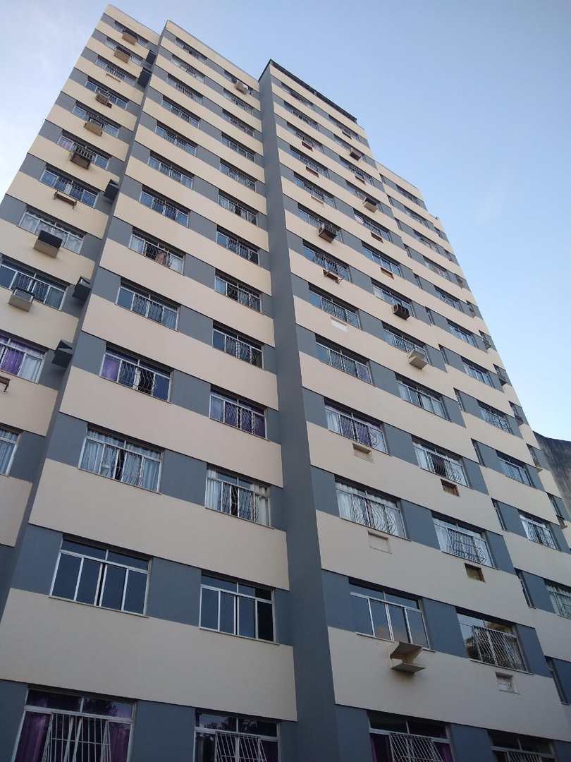 Apartamento à venda com 3 quartos, 140m² - Foto 1