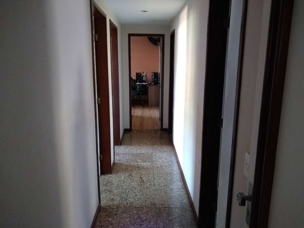 Apartamento à venda com 3 quartos, 140m² - Foto 7