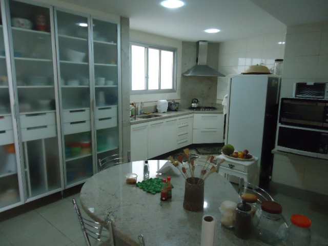 Apartamento à venda com 4 quartos, 250m² - Foto 20